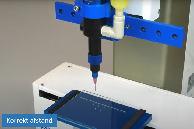 Distance between dispensing needle and substrate - Scanmaster